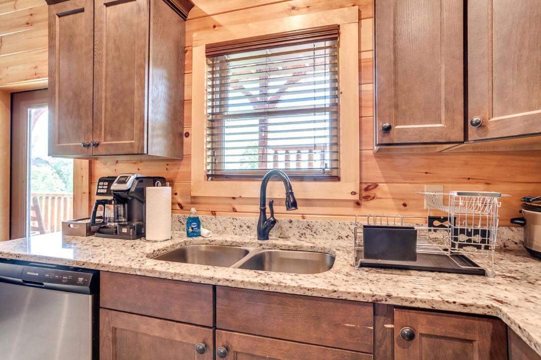 Gatlinburg Cabin With Private Hot Tub By Staycating Exteriér fotografie